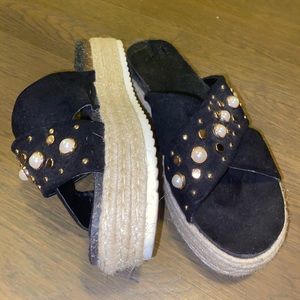 Black with Pearl Platform Sandals